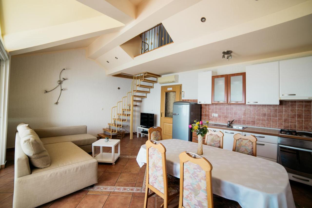 Apartment Selce 5206A 外观 照片